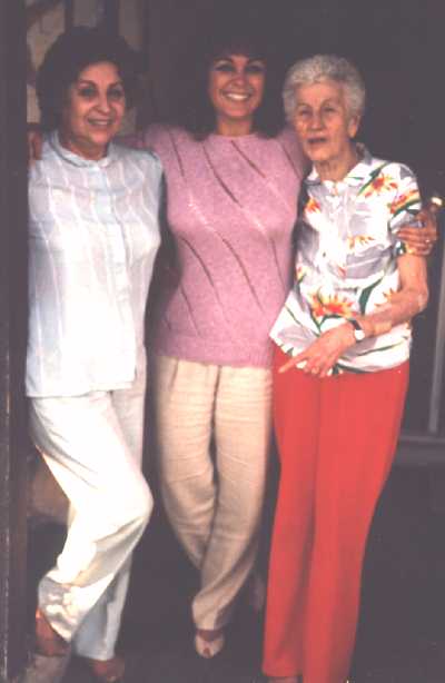 Billie Dean, Jeanine, and Aunt Fran